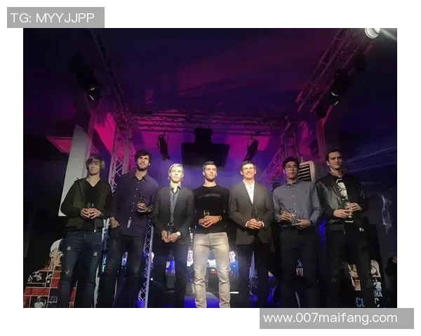 网球盛宴：深入南京网球队的默契合作与团队精神探讨